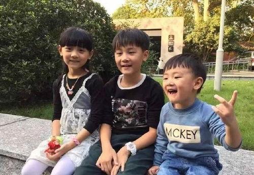 网友爆料保姆视频播放,真实生活背后的惊人细节  第3张