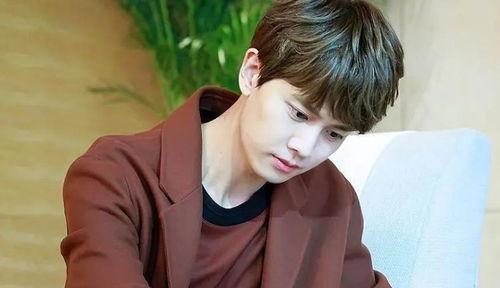 任嘉伦人设爆料最新消息,人设爆料揭秘，魅力升级引粉丝热议  第2张